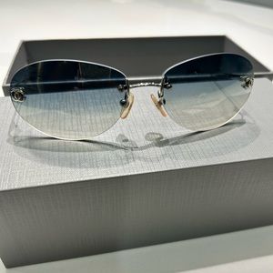 Authentic vintage Chanel circle rimless sunglasses